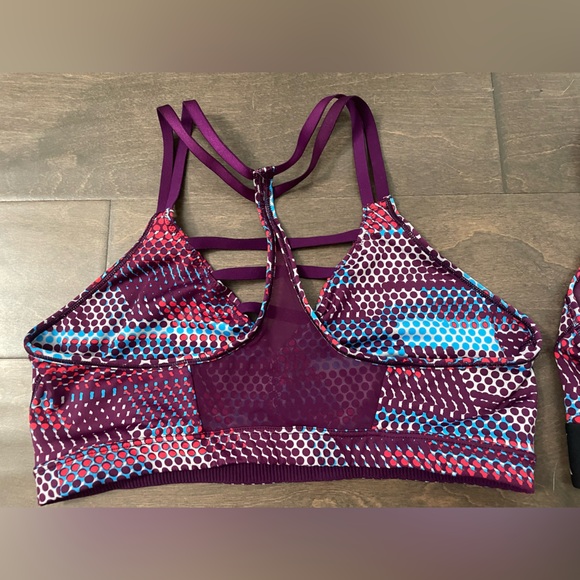 3 Victoria's Secret VSX Racerback Sports Bras - Size Large - Picture 6 of 11